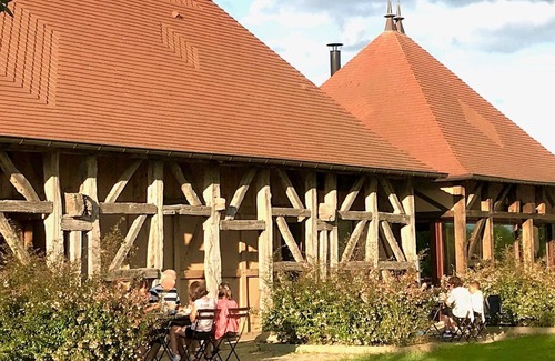 Montbeugny Cottage | La Huzarde Cottage in Montbeugny for 4 pers., Pets Allowed, Parking