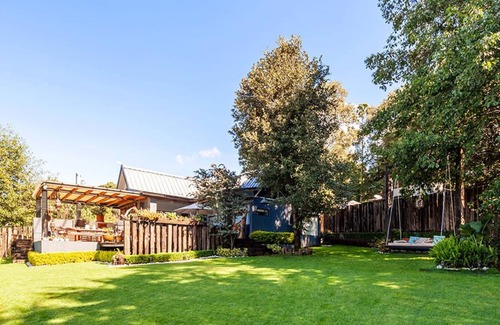 Valle de Bravo House | La Jinca: Cabaña en San Simón con naturaleza
