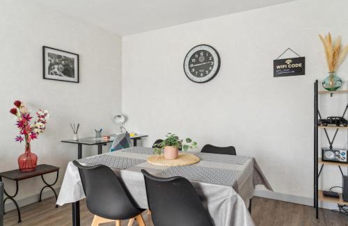 Greneraie-Clos Toreau Apartment | La Jol'Nantaise - Proche Tram ligne 2 & 3 et Bus