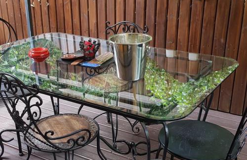 Bois de Nefles House | LA LIANE DE JADE 974-Lodge Le Palissandre - jacuzzi privatif - piscine chauffée