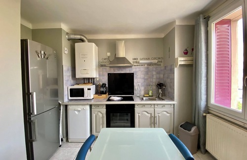 Yves Farge - Le Fleuve Apartment | LA LOGE - 3 bedroom apartment Lyon 7, with carpark