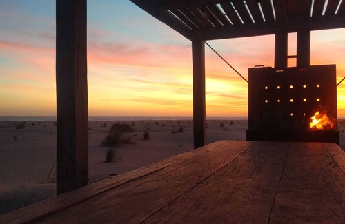 Partido de Tres Arroyos Cabin | "La Luisa" house on the beach in front of the sea.