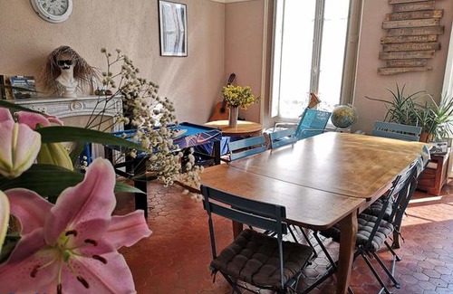 Jean-Medecin Hostel | La Maïoun Guesthouse Hostel
