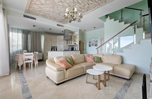 Ojen Villa | La Mairena VILLA