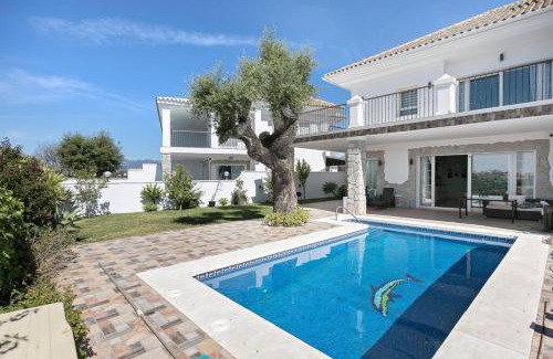 Ojen Villa | La Mairena VILLA