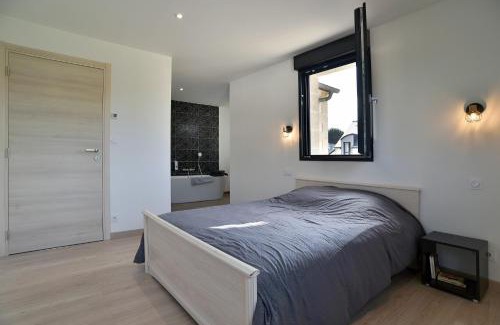 Le Tronchet House | La Maison Anglaise - Belle maison avec jardin