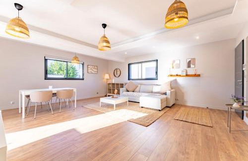 Pont des Demoiselles-Montaudran-La Terrasse Villa | La maison Barthe design 4ch clim parking privé