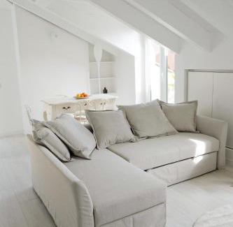 De Angeli Apartment | La Maison City Life Apartments