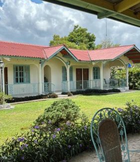 El Valle de Anton House | La Maison d' Ivonne