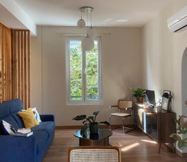 Convention House | La Maison de Jeanne