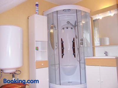 Salins-les-Bains Apartment | La maison de poupet