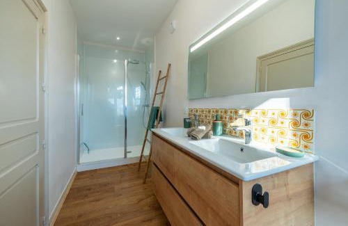 Coron House | La Maison du Bonheur - Grand Jardin