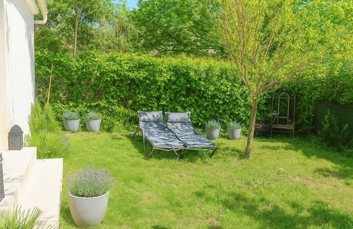 Manosque Villa | La maison du cerisier Wifi, ideal Family, pets welcome!