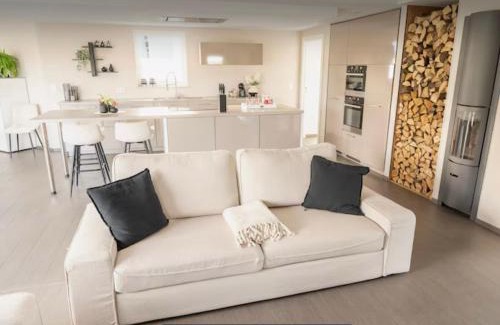 Froidchapelle House | La maison du Gouty