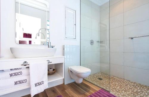 Camps Bay Villa | La Maison Hermes - Heated Saltwater Pool