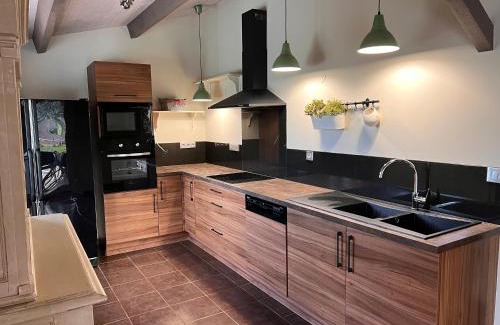 Monflanquin House | La Maison Sur La Colline