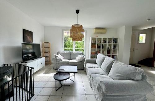 Vernon House | La Mandragora - Maison avec jardin et poêle à bois