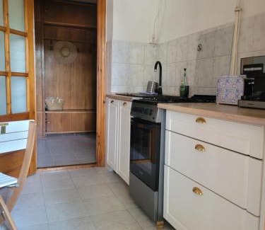 Jibert Apartment | La Mare Apartments - 25