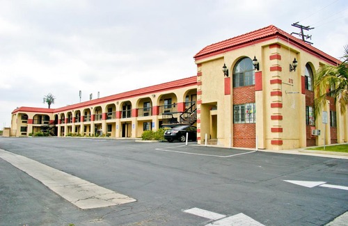 West Athens Hotel | La Mirage Inn LAX Airport