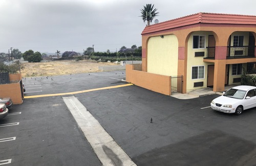 West Athens Hotel | La Mirage Inn LAX Airport