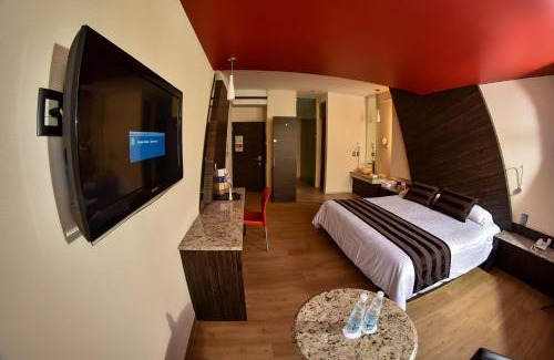 Santa Fe Hotel | La Moraleja Love hotel