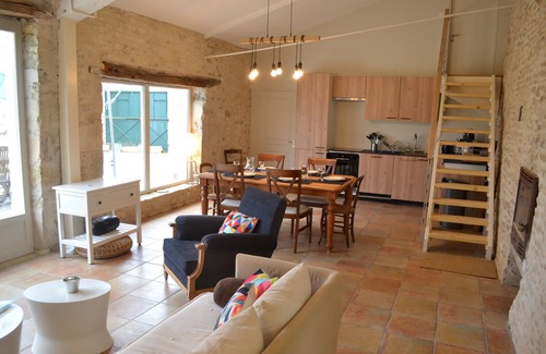 Pleuville House | La Motte, pretty cottage in the countryside and swimming pool for 6 people
