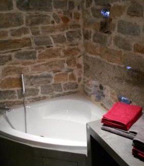 Old Lyon Apartment | La Nuit Saint Georges