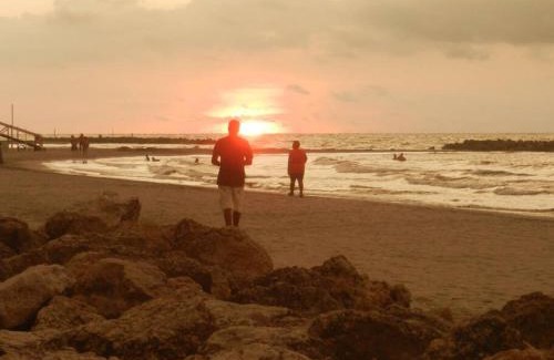 Cartagena Apartment | la Ola de la Vida con AA WIFI