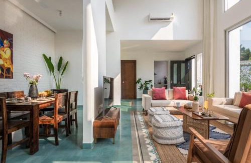 Anjuna Villa | La Olalian 2 & 3 BHK Designer Villas Near Anjuna Beach with Private Pool & Sun Deck & Garden