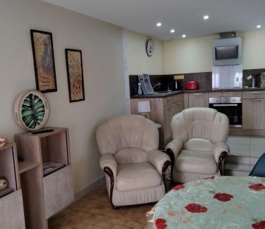 La Canourgue Apartment | La parenthèse à la campagne