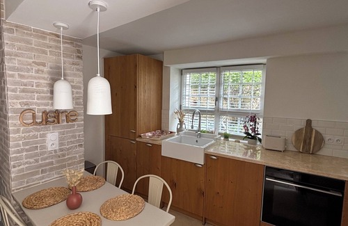 Feucherolles Apartment | "La Parenth'aise Feucherollaise" 50m2 duplex 15 min from Versailles