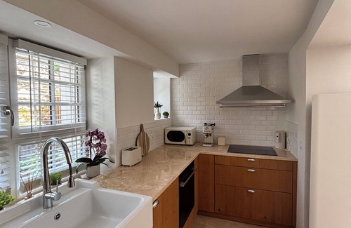 Feucherolles Apartment | "La Parenth'aise Feucherollaise" 50m2 duplex 15 min from Versailles