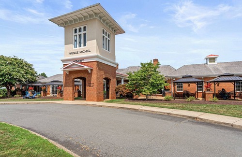 Reva Apartment | La Paris- Prince Michel Vineyard & Wineryn