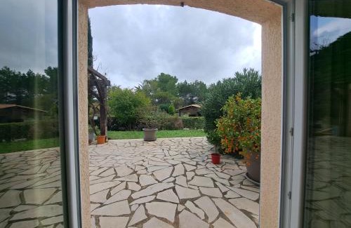 Saint-Pons-de-Mauchiens Bed & Breakfast | la Passerine