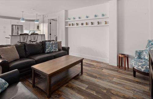 Warren Condo | La Pasta At Mad House 4 Bedroom Condo by RedAwning