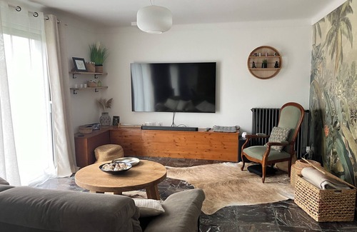 Cahors House | La Pause Cadurcienne CHAMBRE D'HOTES- TABLES D'HOTES