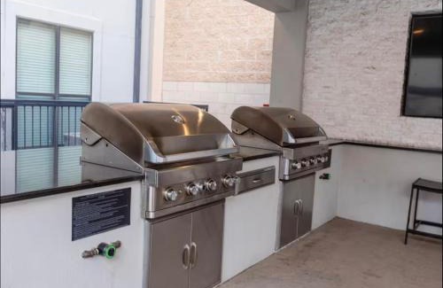 North Austin Civic Association Apartment | La Pequeña Habana en el Domain