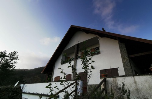 Borzonasca Apartment | La Perla dell'ALta Via Apartment with park