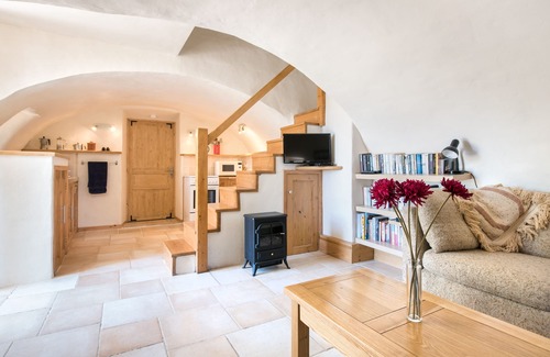 Lablachere House | La Petite Grange - Converted vaulted barn - South Ardèche - 2 ensuite bedrooms