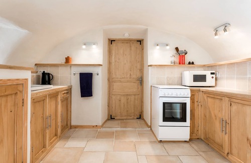 Lablachere House | La Petite Grange - Converted vaulted barn - South Ardèche - 2 ensuite bedrooms