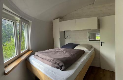 Salvan Ski Chalet | La petite maison ronde