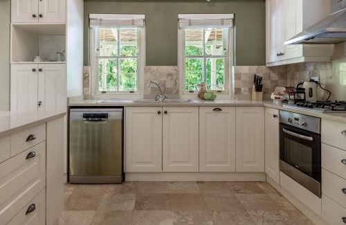 Franschhoek Cabin | La Petite Maison