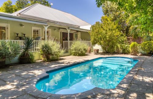 Franschhoek Cabin | La Petite Maison