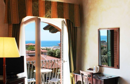 Marina di Pietrasanta Hotel | La Pigna