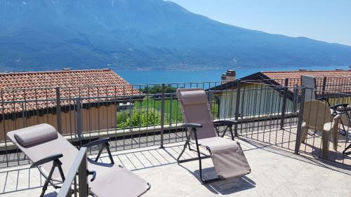 Pieve Apartment | La Quiete 08 lake view Apartment By Garda Domus Mea