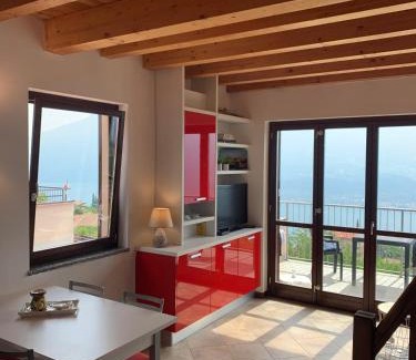 Pieve Apartment | La Quiete 56 Lake view Apartment by Gardadomusmea