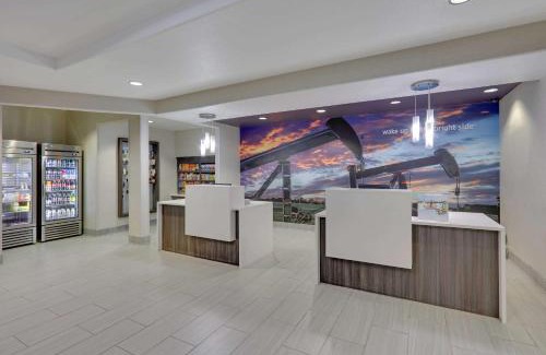 Big Spring Hotel | La Quinta by Wyndham Big Spring