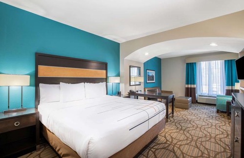 Little Rock Hotel | La Quinta by Wyndham Little Rock - West