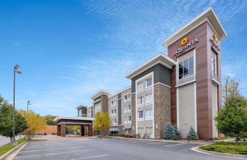 Osage Hotel | La Quinta by Wyndham Morgantown