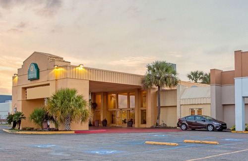 Slidell Hotel | La Quinta Inn by Wyndham New Orleans Slidell